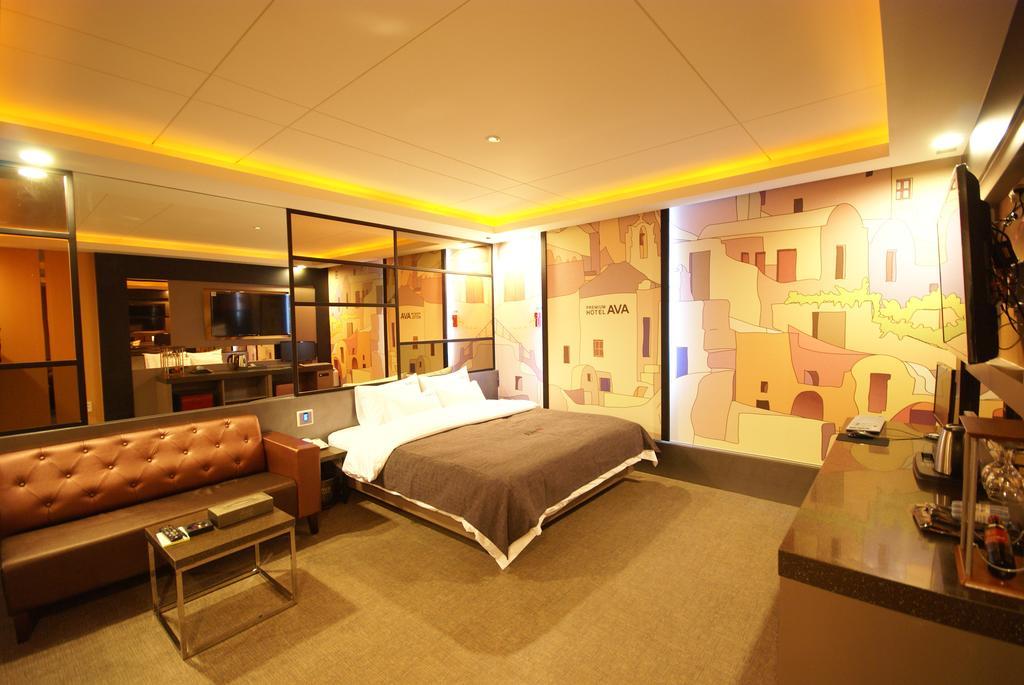 Ava Hotel Changwon Exterior foto